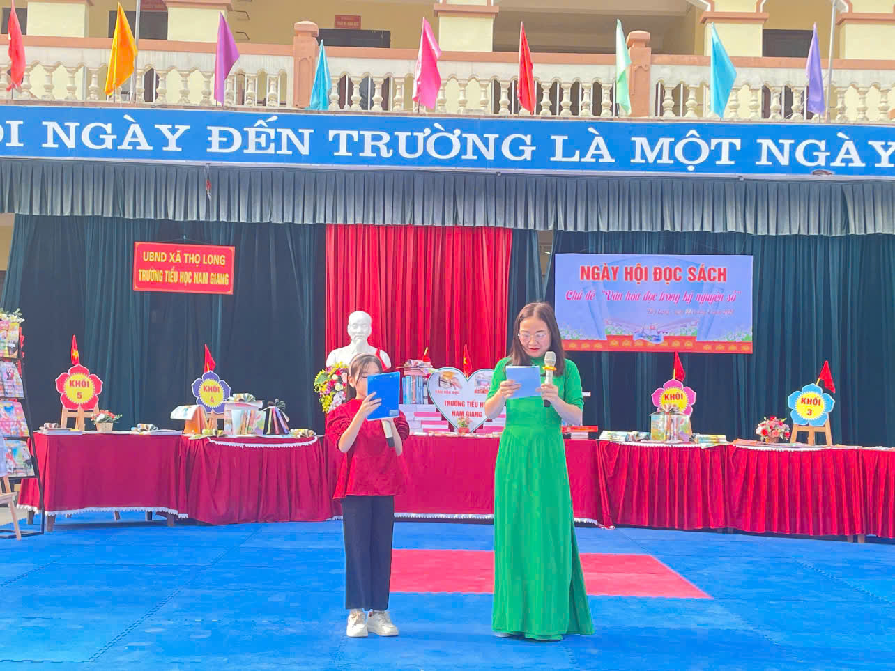 Anh-tin-bai
